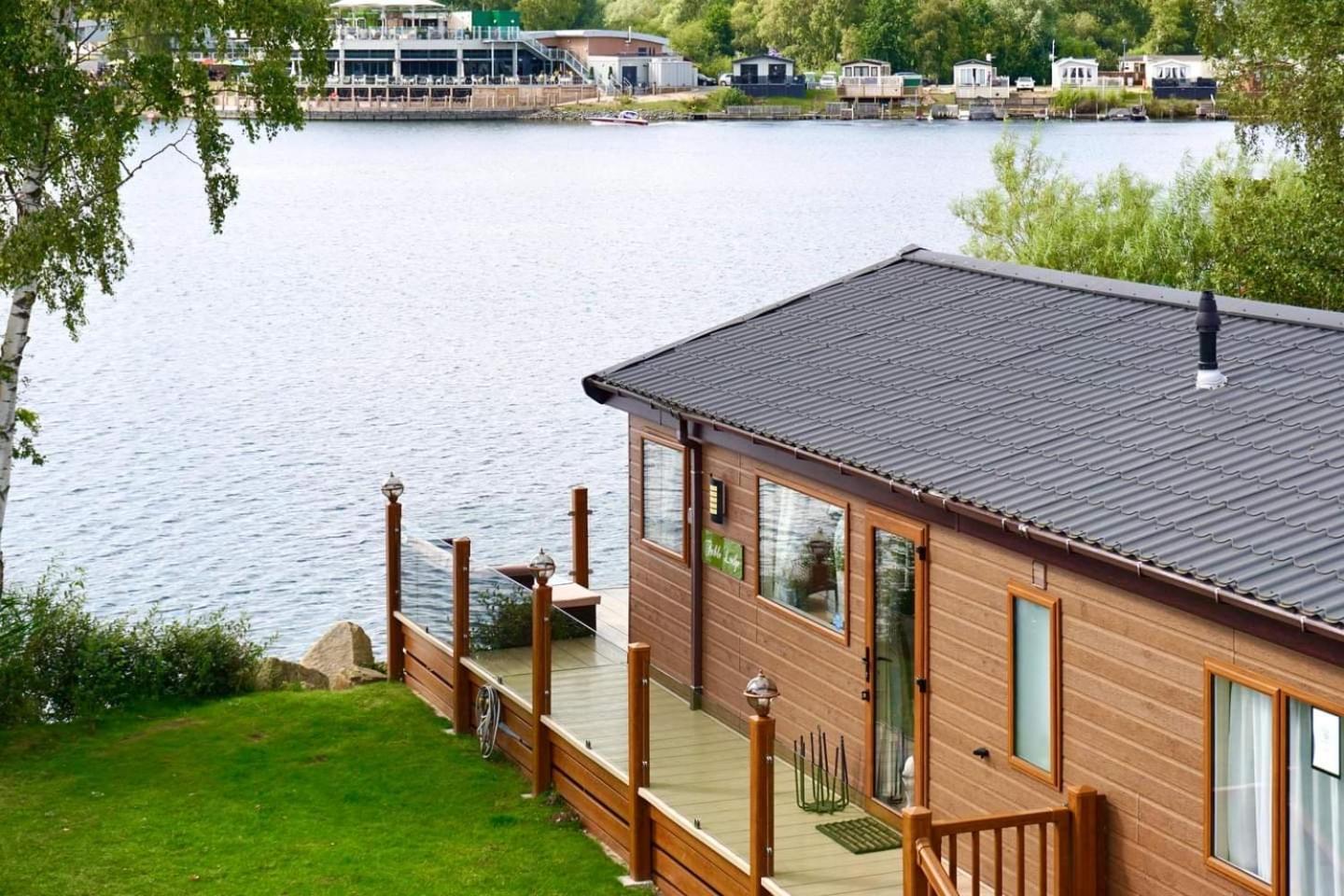 Fable Lodge Tattershall Lakes - Luxury Lakeside Lodge With Hot Tub Ngoại thất bức ảnh
